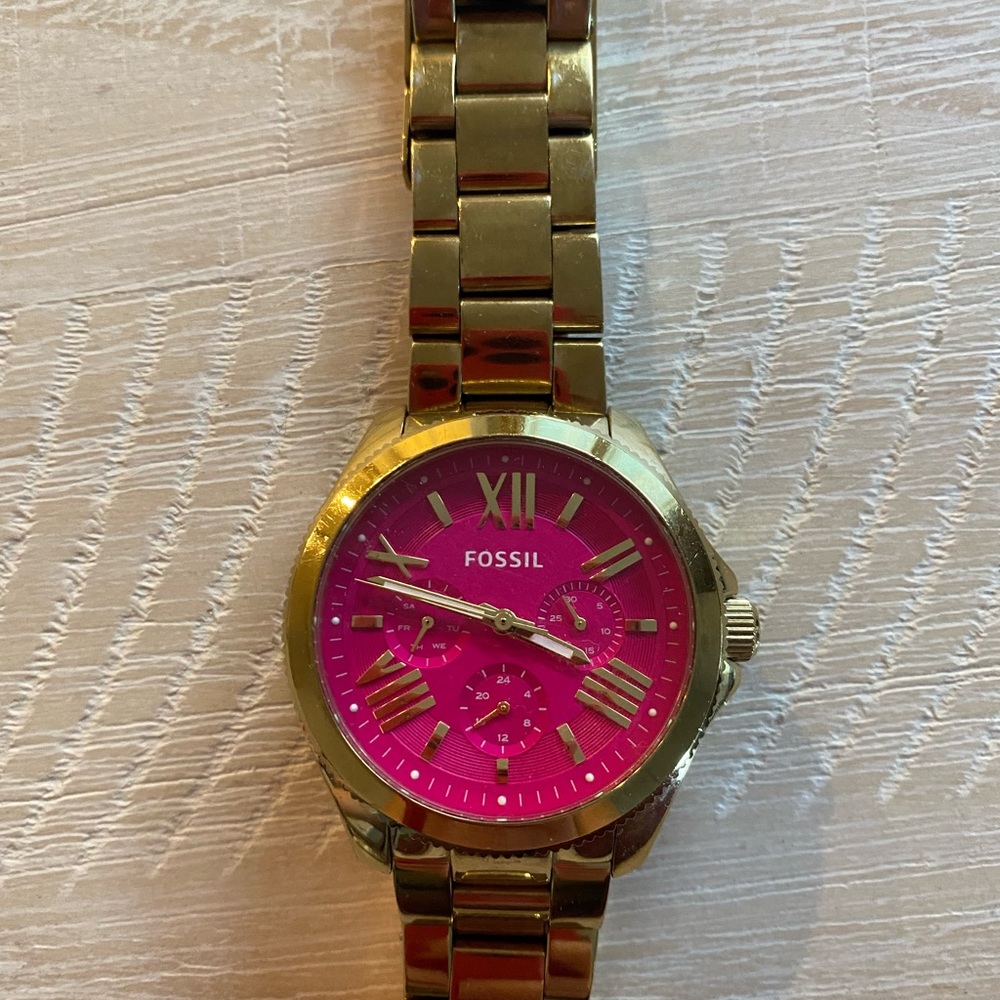 Hot pink Fossil watch